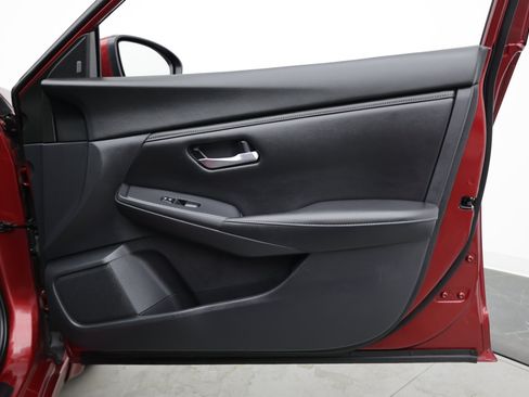 Used 2021 Nissan Sentra SV FWD image 36