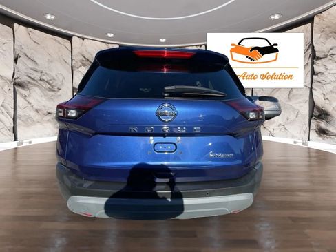 Used 2021 Nissan Rogue SV image 13