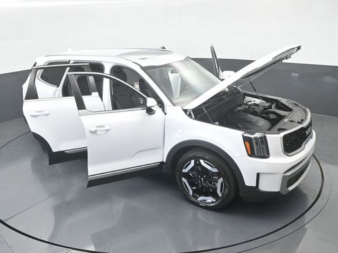 Used 2023 Kia Telluride EX image 75