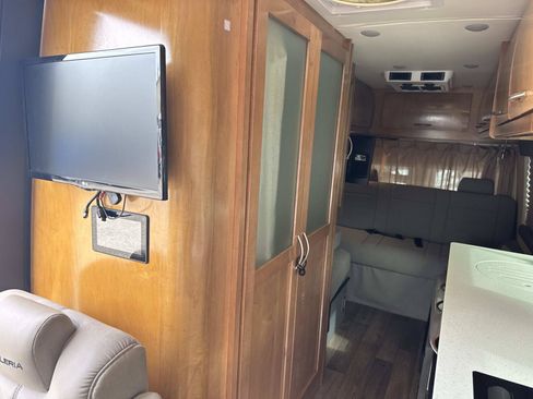 Used 2020 Mercedes-Benz Sprinter 3500 image 31