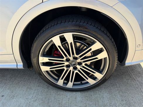 Used 2019 Audi SQ5 Prestige AWD/4WD image 21