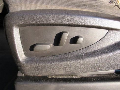 Used 2015 GMC Sierra 3500 SLE w/ SLE Preferred Package image 15