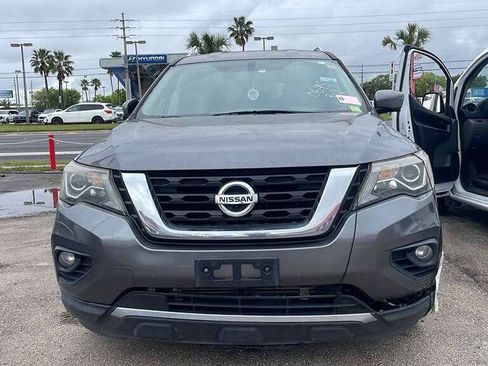 Used 2017 Nissan Pathfinder SL FWD image 1