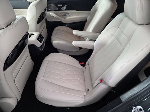 New 2026 Mercedes-Benz GLS 63 AMG 4MATIC image 11