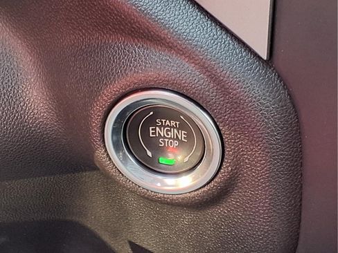 Used 2019 Chevrolet Silverado 1500 LT w/ Texas Edition AWD/4WD image 12