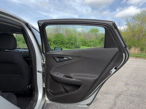 Used 2022 Chevrolet Malibu LT FWD image 26