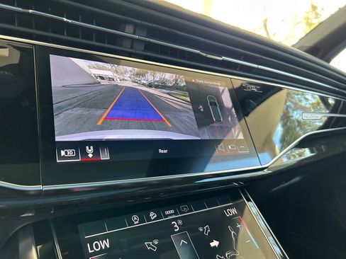 Used 2025 Audi Q7 3.0T Premium Plus image 9