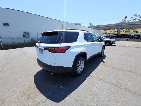 Used 2023 Chevrolet Traverse LT FWD image 8