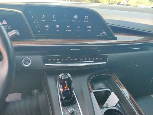 Used 2023 Cadillac Escalade Premium Luxury w/ LPO, Floor Liner Package AWD/4WD image 12