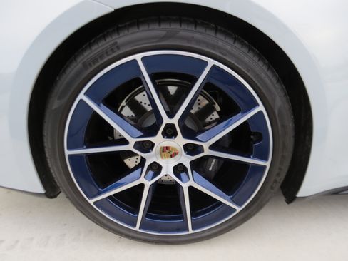 Used 2025 Porsche 911 Carrera T image 14