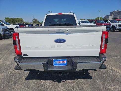 New 2026 Ford F350 Lariat w/ FX4 Off-Road Package image 10