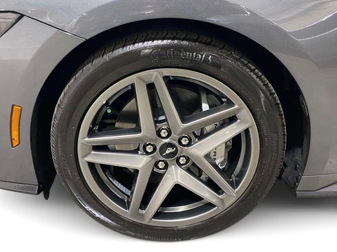 Used 2025 Ford Mustang GT Premium RWD image 9