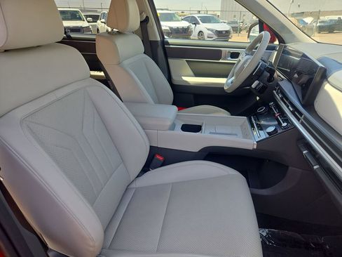 Used 2025 Hyundai Santa Fe SEL AWD/4WD image 10