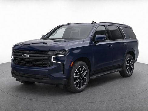 Used 2021 Chevrolet Tahoe RST w/ Luxury Package RWD image 3