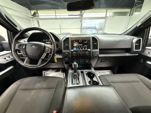 Used 2018 Ford F150 XLT w/ Equipment Group 302A Luxury image 11