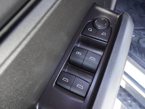 Used 2025 Chevrolet Colorado Trail Boss AWD/4WD image 16