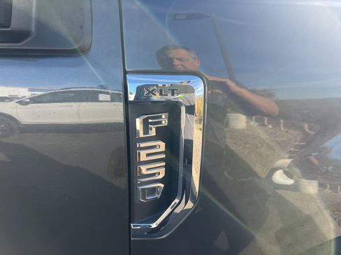 Used 2018 Ford F250 XLT w/ XLT Premium Package image 4