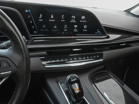 Used 2022 Cadillac Escalade Sport Platinum w/ Heavy-Duty Trailer Package AWD/4WD image 23