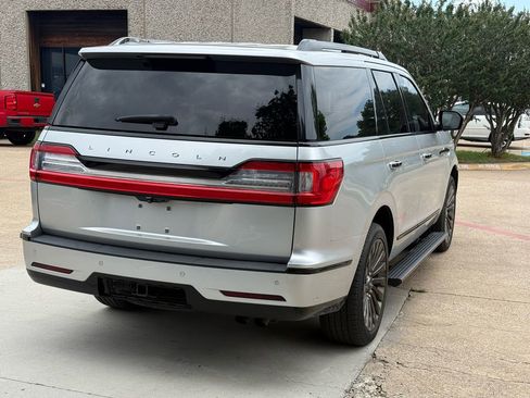 Used 2019 Lincoln Navigator Reserve AWD/4WD image 6