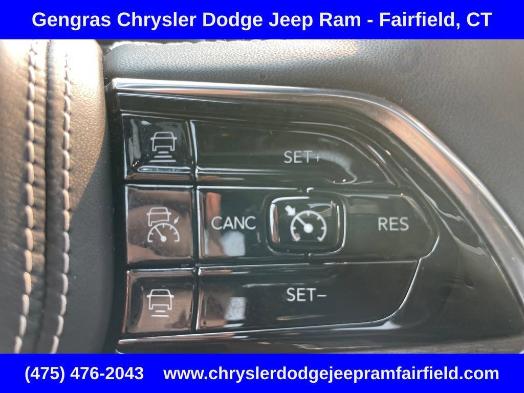 Certified 2023 Jeep Grand Cherokee Overland AWD/4WD image 52