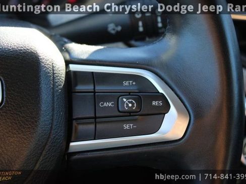 Used 2022 Jeep Compass Latitude image 17