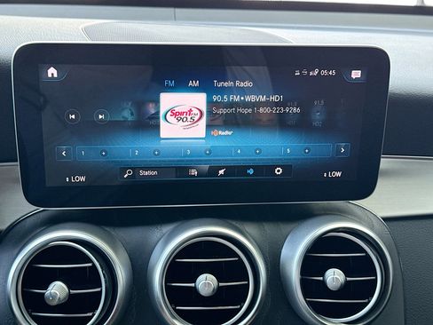 Used 2021 Mercedes-Benz GLC 300 image 31