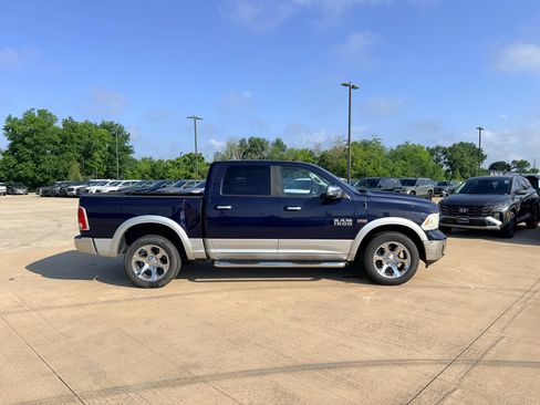 Used 2015 RAM 1500 Laramie w/ Convenience Group AWD/4WD image 4