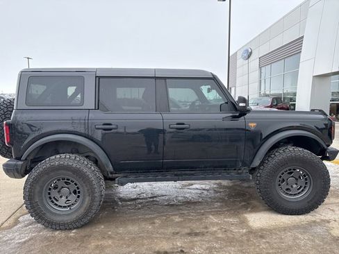 Used 2021 Ford Bronco Badlands image 8