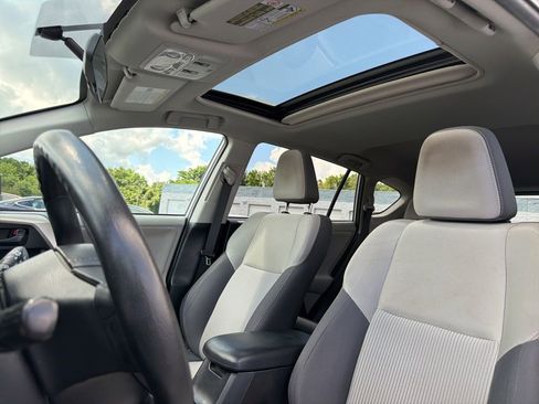 Used 2013 Toyota RAV4 XLE FWD image 29