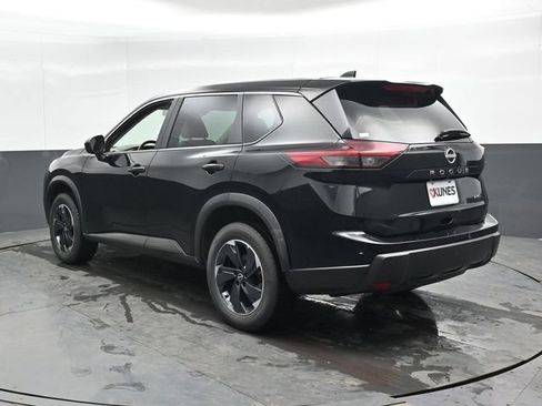 Used 2025 Nissan Rogue SV AWD/4WD image 12