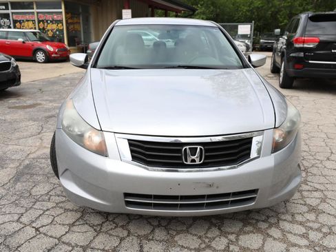 Used 2010 Honda Accord LX image 3