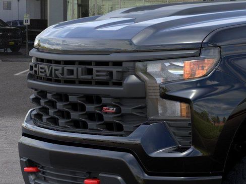 New 2026 Chevrolet Silverado 1500 Custom Trail Boss w/ LPO, Dark Essentials Package AWD/4WD image 13
