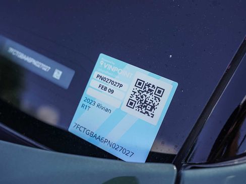 Used 2023 Rivian R1T Adventure image 25