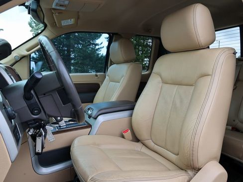 Used 2013 Ford F150 Lariat w/ Mid Equipment Group AWD/4WD image 22