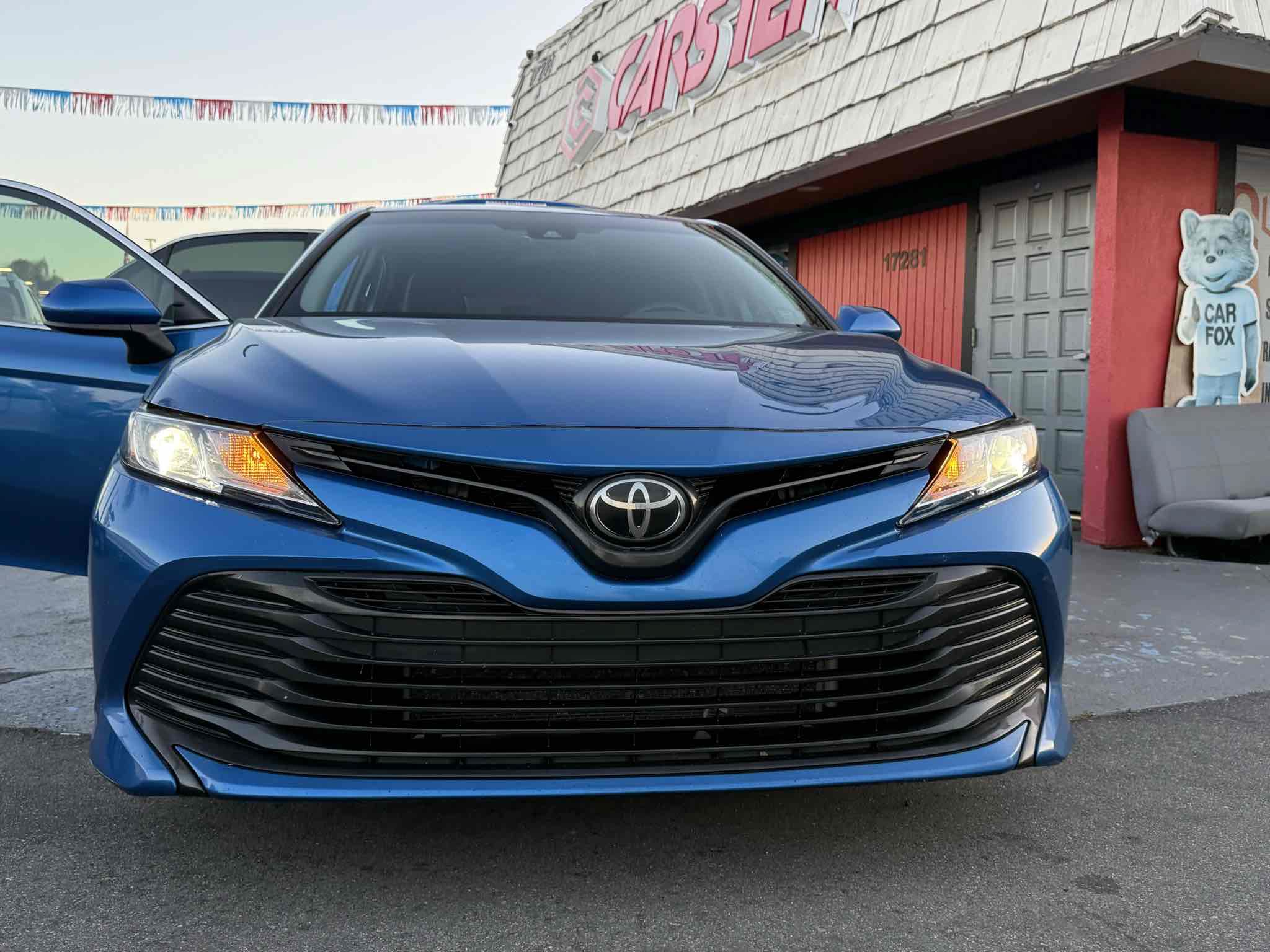 Used 2020 Toyota Camry LE w/ Carpet Mat Package FWD image 8