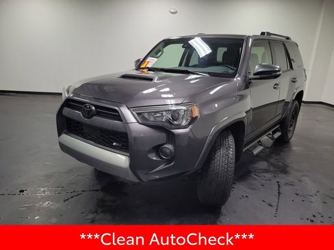 Used 2022 Toyota 4Runner TRD Off-Road Premium image 4