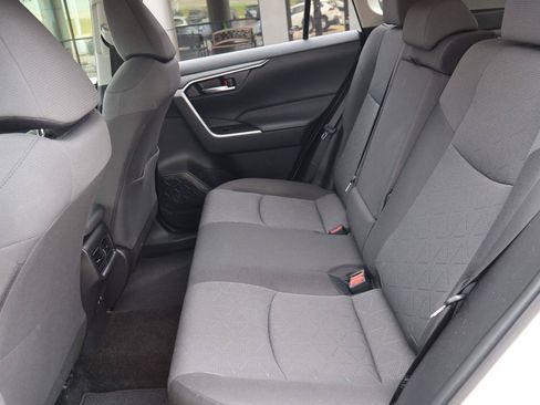 Used 2021 Toyota RAV4 XLE FWD image 14