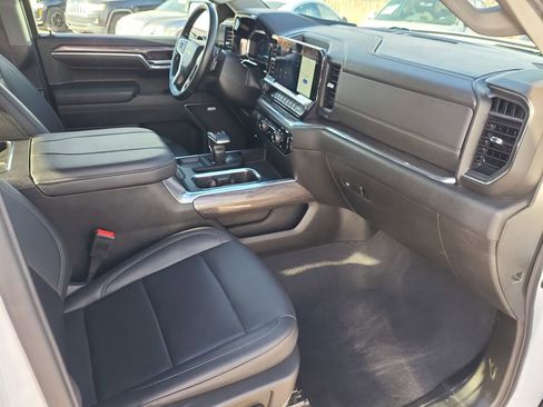 Used 2024 Chevrolet Silverado 1500 LTZ image 15