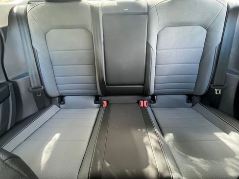 Used 2025 Volkswagen Jetta SE image 37