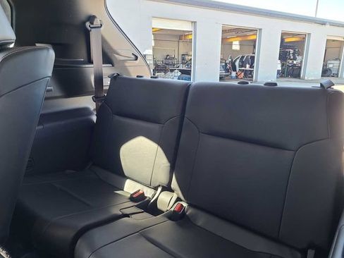 Used 2022 Mitsubishi Outlander SE AWD/4WD image 24