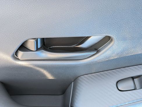 Used 2025 Nissan Sentra SV image 28