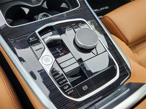 Used 2024 BMW X5 xDrive40i w/ M Sport Package image 26