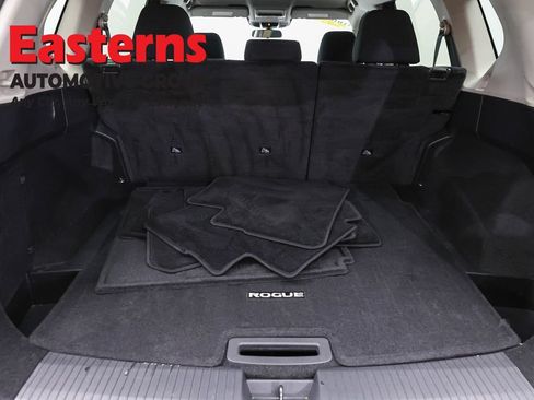 Used 2023 Nissan Rogue S AWD/4WD image 9