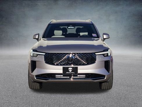 New 2026 Volvo XC90 T8 Plus image 2