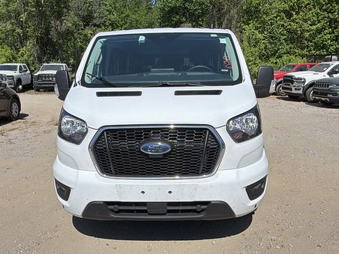 Used 2025 Ford Transit 350 XLT RWD image 3