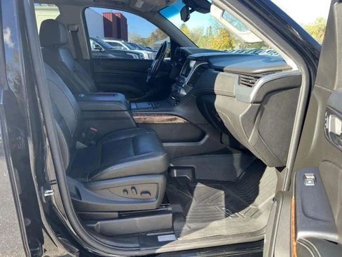 Used 2018 Chevrolet Suburban Premier image 35