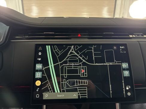 Used 2025 Land Rover Range Rover SE AWD/4WD image 19