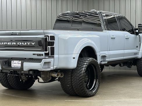 Used 2026 Ford F450 Platinum w/ FX4 Off-Road Package AWD/4WD image 5