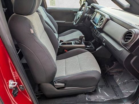 Used 2022 Toyota Tacoma TRD Sport w/ TRD Premium Sport Package RWD image 18