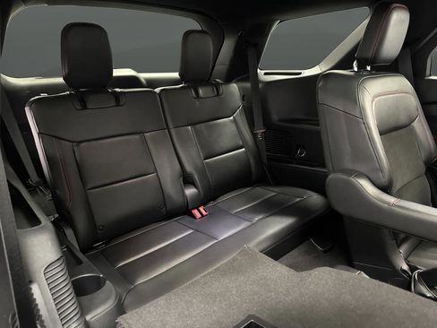 Used 2023 Ford Explorer ST-Line image 32